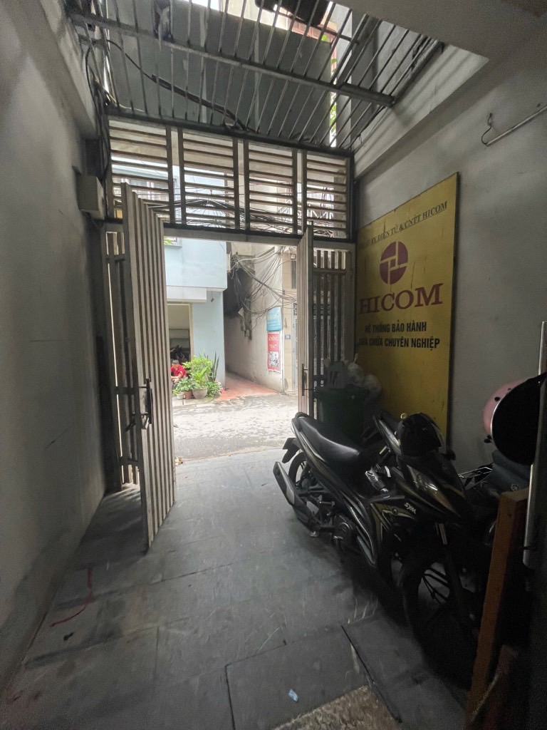 HOÀNG VĂN THÁI-NGÕ THÔNG-Ô TÔ TRÁNH